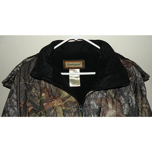 Remington Men’s Large Fleece Lined Insulated Hunting Coat Mossy Oak Camo Hood - Picture 2 of 3